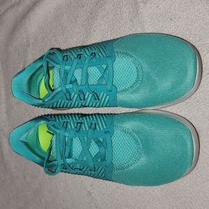 Women Nike Free RN CMTR, size 8, HYPR Turq/Turbo green.